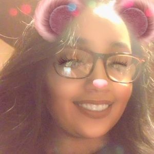 Meet your Posher, Vanessa